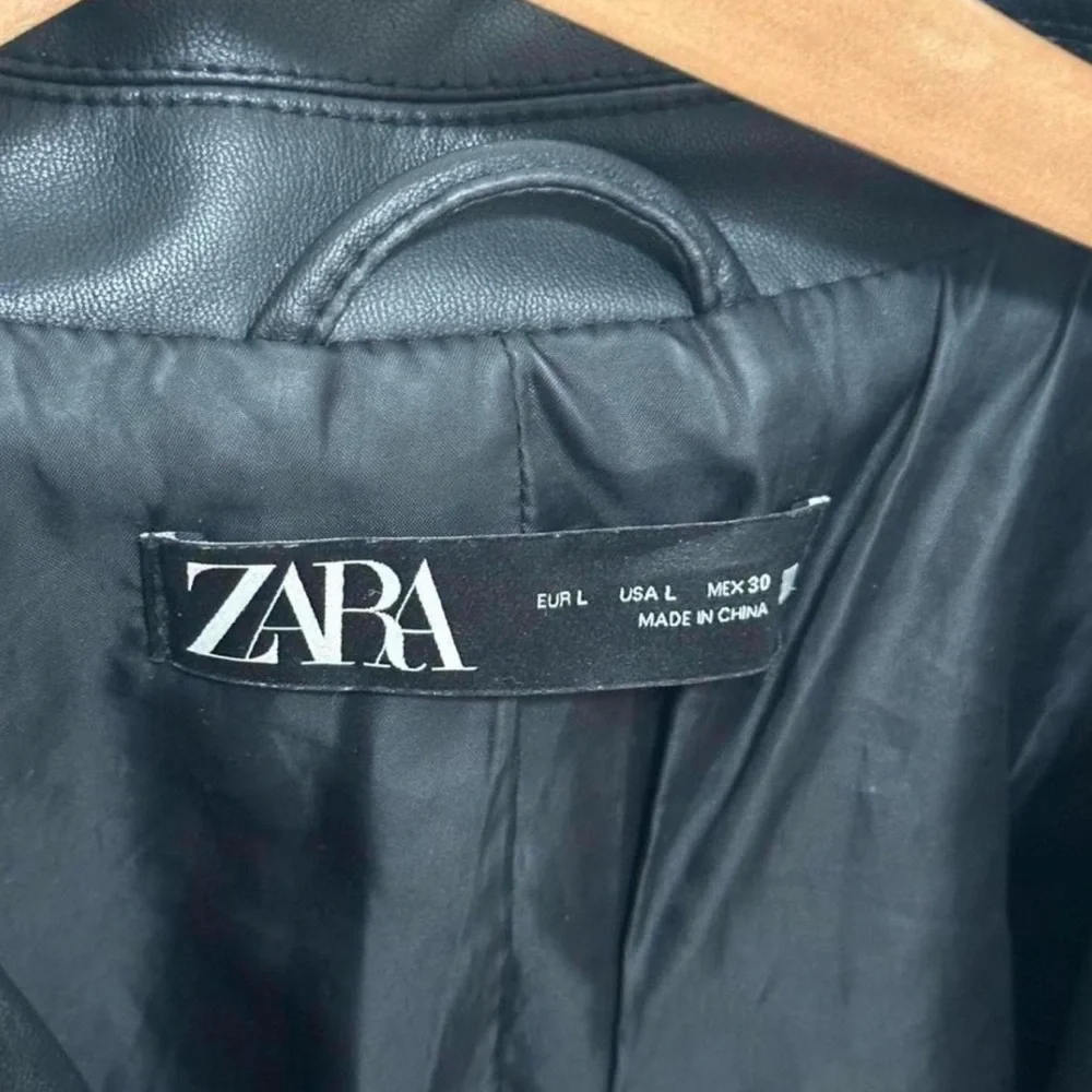 Zara Women's Black Faux Leather Biker Jacket - Large - Picture 6 of 6